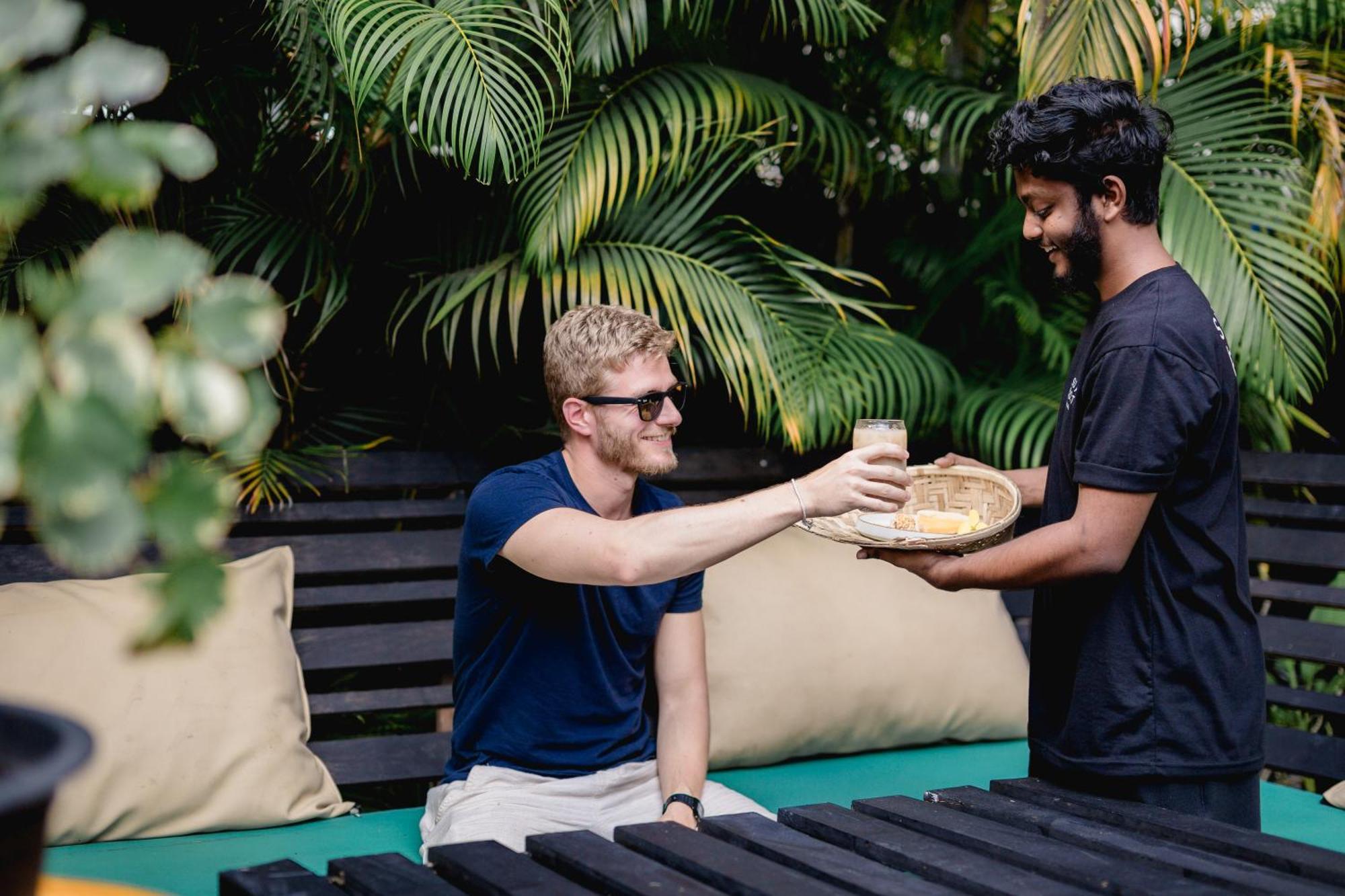 Sugar Hostel Weligama - Coliving & Coworking ภายนอก รูปภาพ