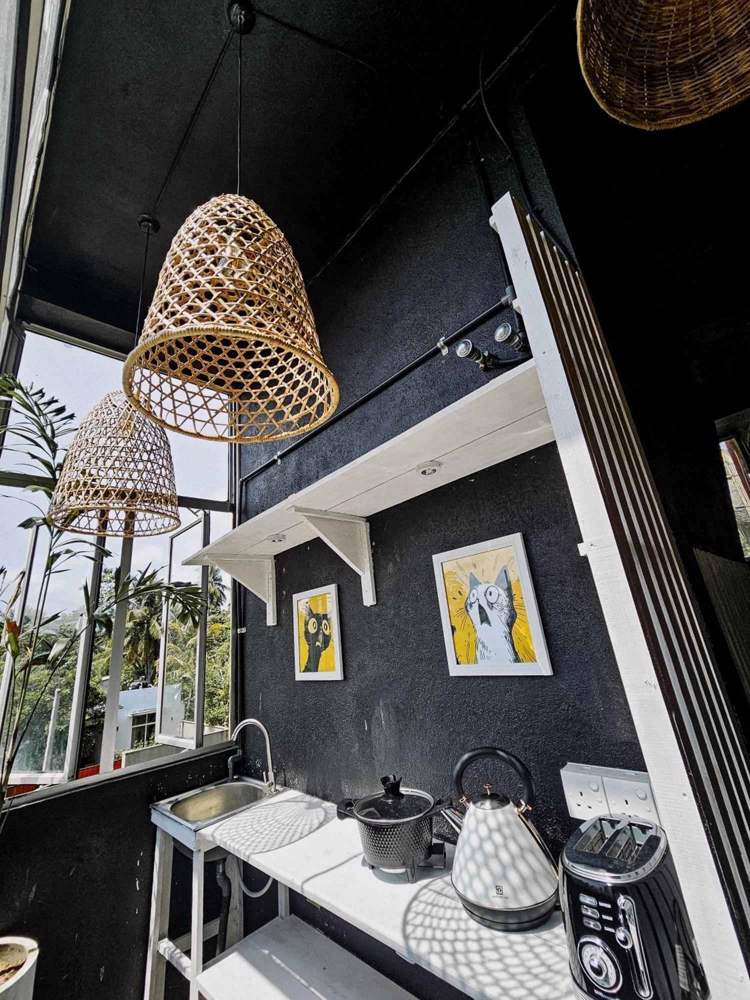 Sugar Hostel Weligama - Coliving & Coworking ภายนอก รูปภาพ